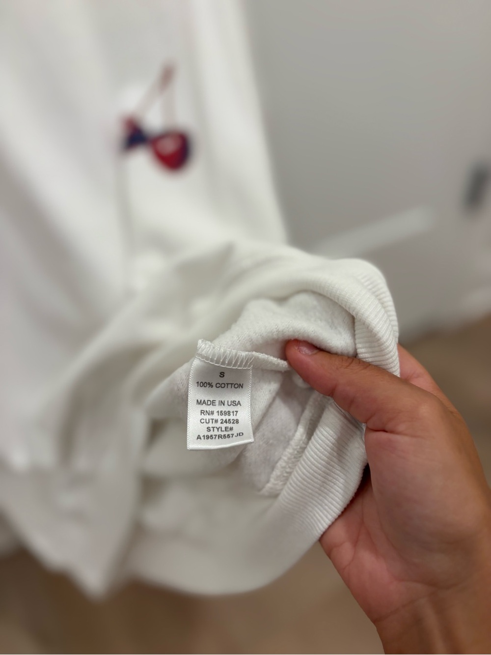 Altar'd State White Crewneck Sweatshirt 100% Cotton - Picture 4 of 7